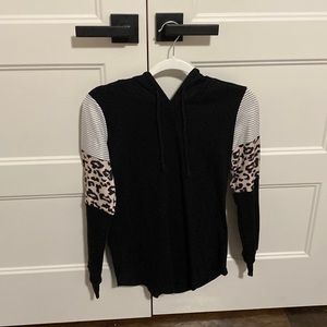 Women’s black with stripes and cheetah long sleeve/ sweatshirt